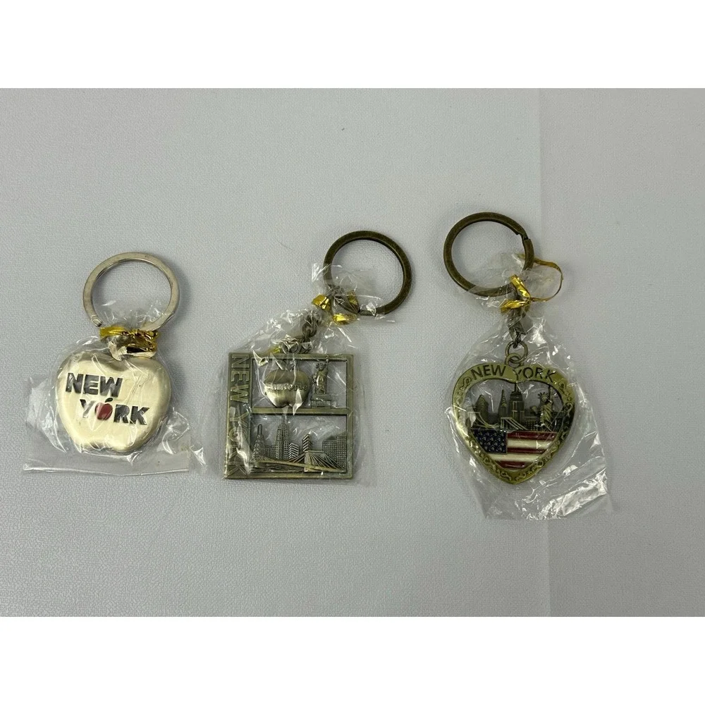Vintage New York Souvenir Keychains Lot 3 Apple Heart Skyline Statue Liberty
